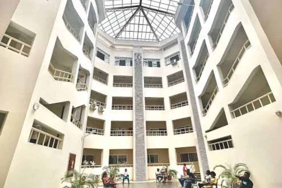 Adekunle Ajasin University Cut Off Mark